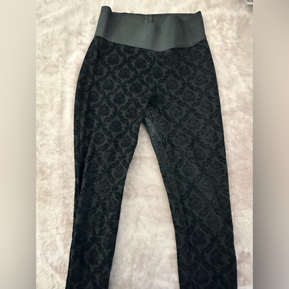 Zara basics jacquard zippered leggings